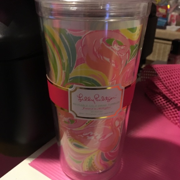 Lilly Pulitzer Other - 20 Oz Cold beverage travel cup.